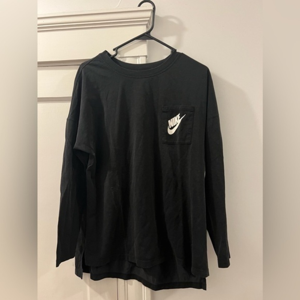 Nike air pocket long sleeve shirt large women’s
